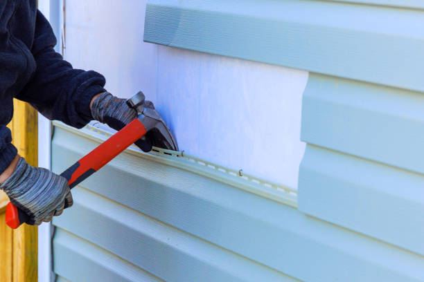Reliable Siding Repair contractor in Hudson, IL by Creative Siding